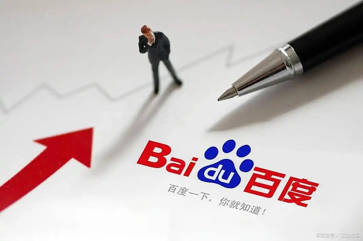 网红花小龙采访谈到亡母哭了